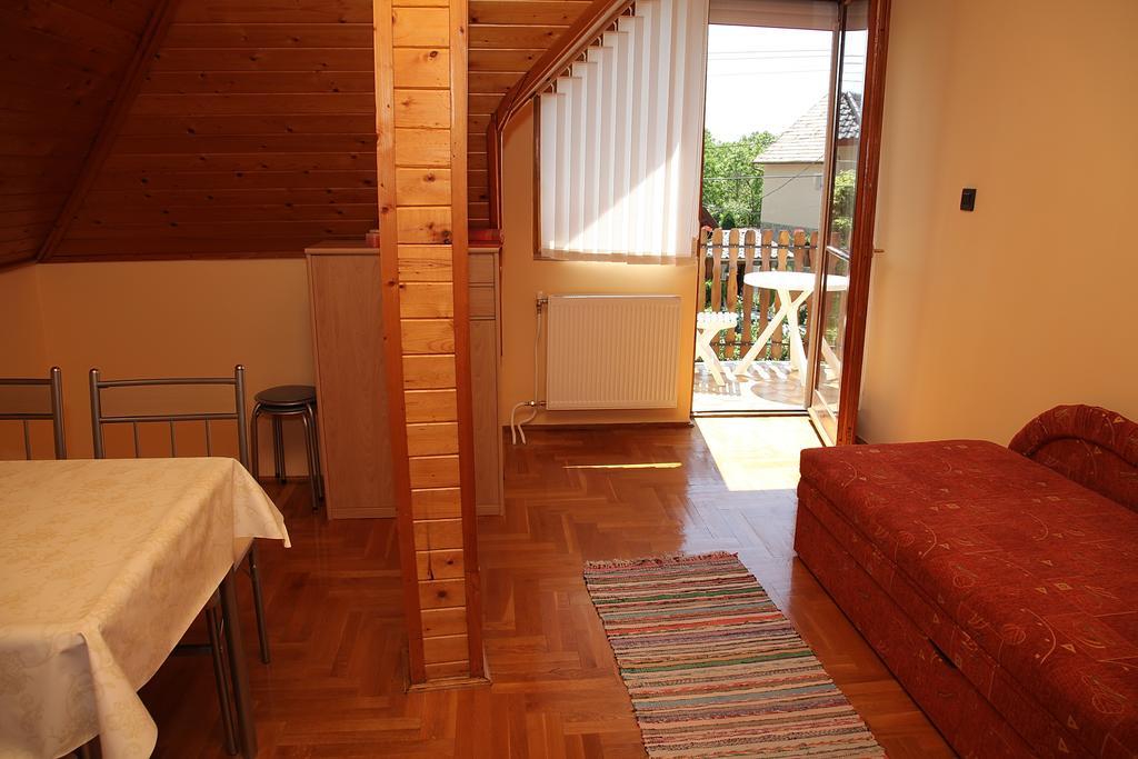 Andrea Apartmanház Balatongyörök Kültér fotó
