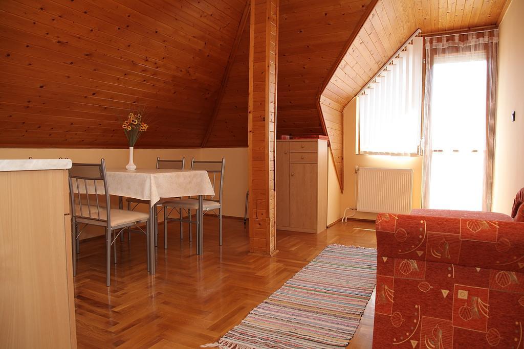 Andrea Apartmanház Balatongyörök Kültér fotó