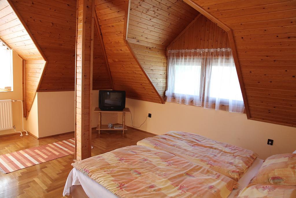 Andrea Apartmanház Balatongyörök Kültér fotó