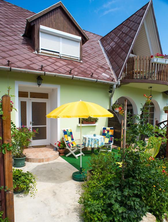 Andrea Apartmanház Balatongyörök Kültér fotó