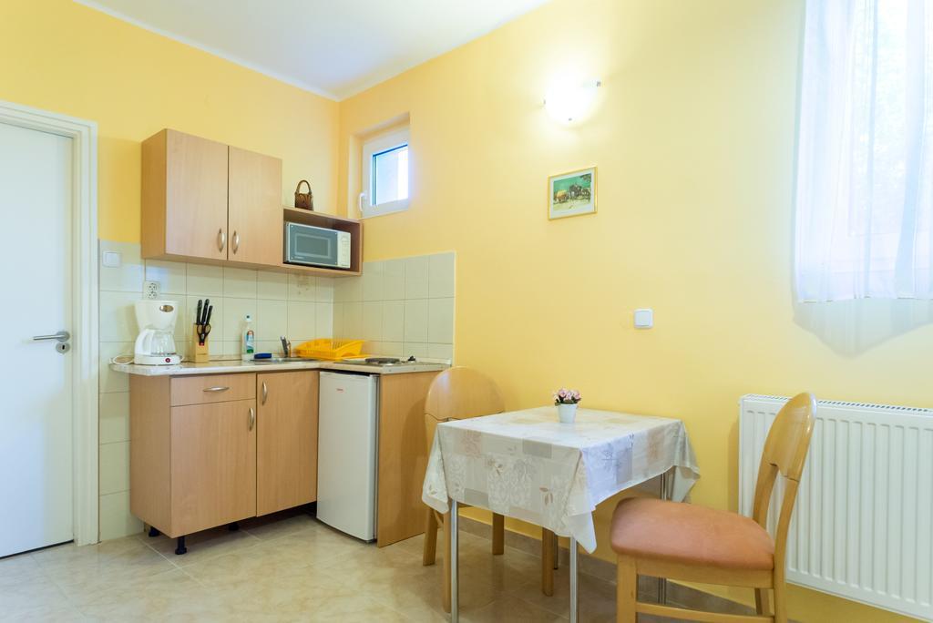 Andrea Apartmanház Balatongyörök Kültér fotó