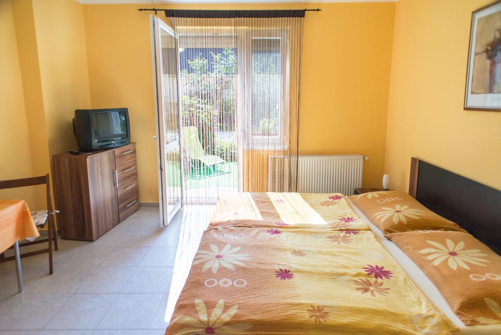 Andrea Apartmanház Balatongyörök Kültér fotó