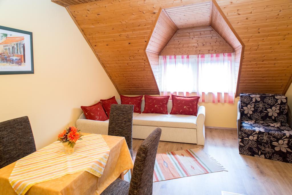 Andrea Apartmanház Balatongyörök Kültér fotó